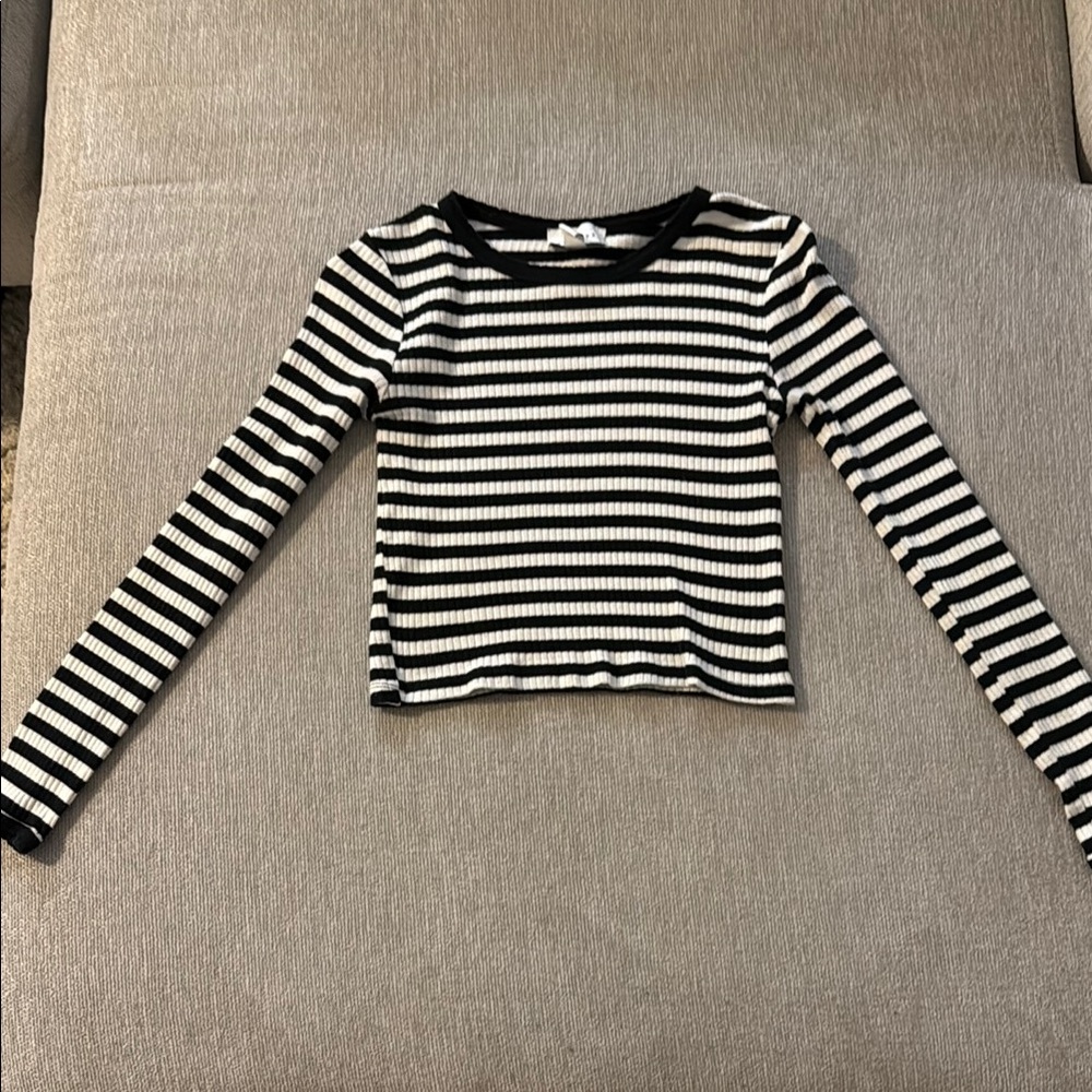 Black and White Striped Long Sleeve Top